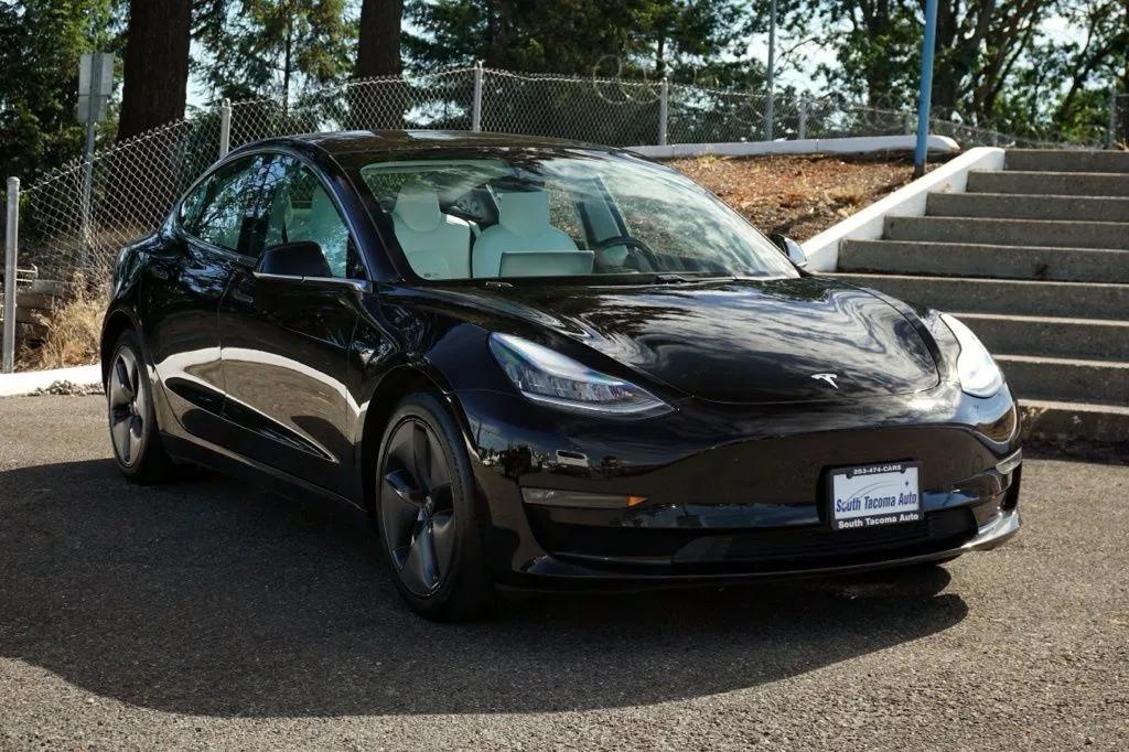 tesla model 3 2018 5YJ3E1EA4JF155255 image tesla model 3 2018 5YJ3E1EA4JF155255 image